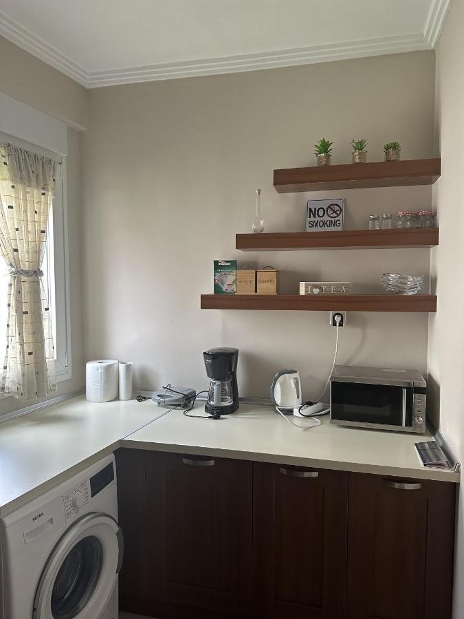 Arya Guesthouse Polýgyros Eksteriør billede